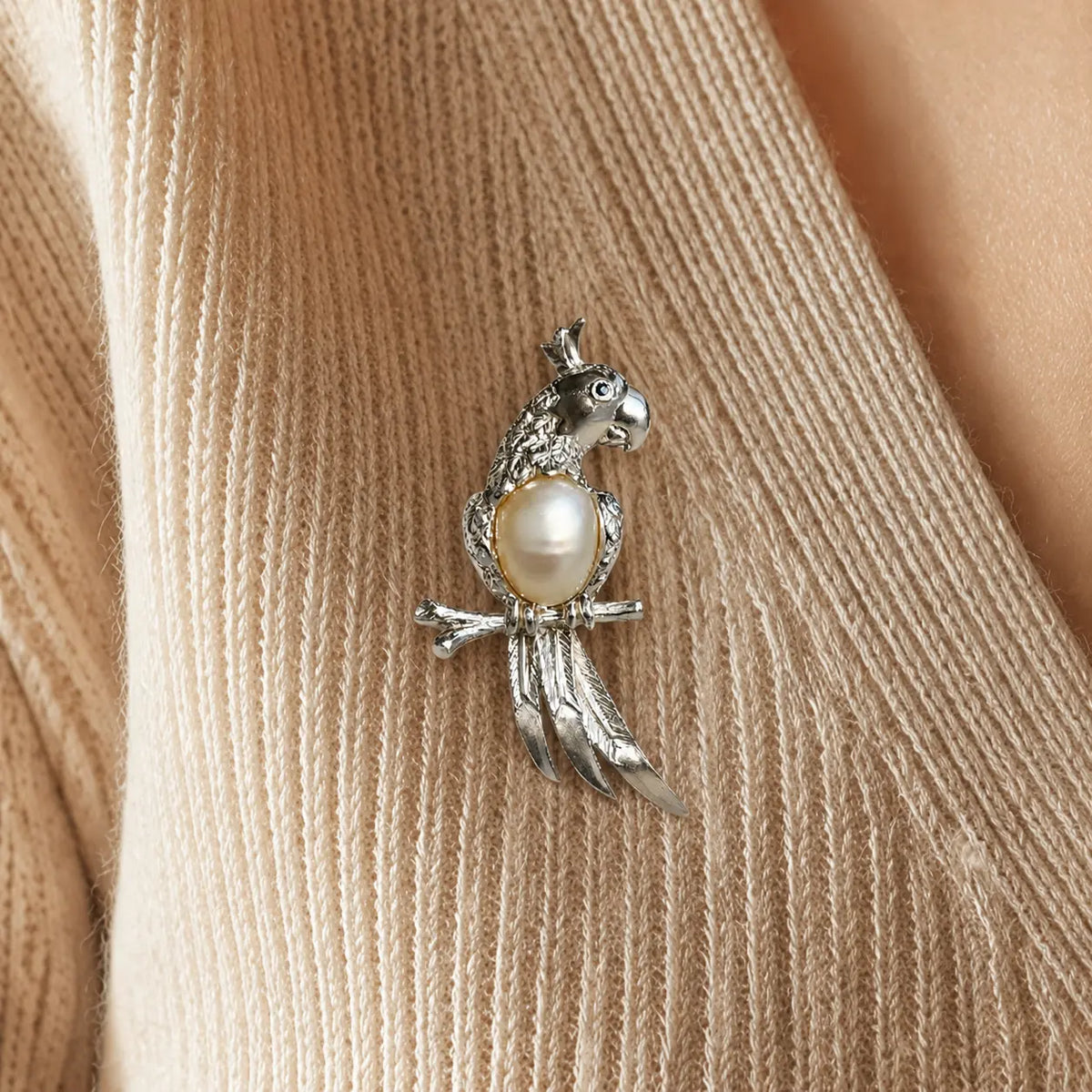 Freshwater Pearl Parrot Brooch Pendant in Sterling Silver