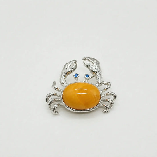 Handmade silver raised-claw crab brooch — S925 sterling silver jewelry product photo
