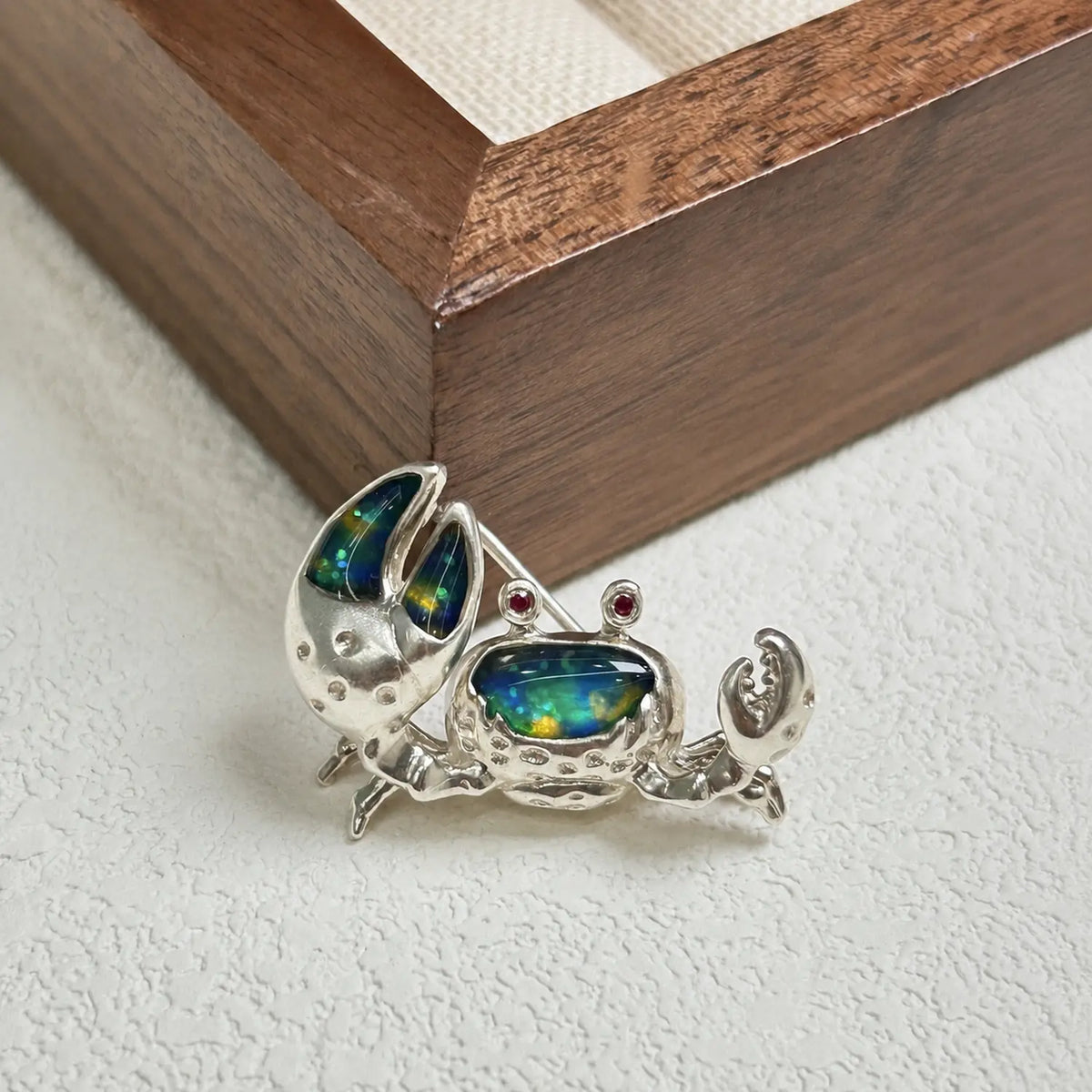 Artisan silver shore crab brooch — handmade jewelry product image
