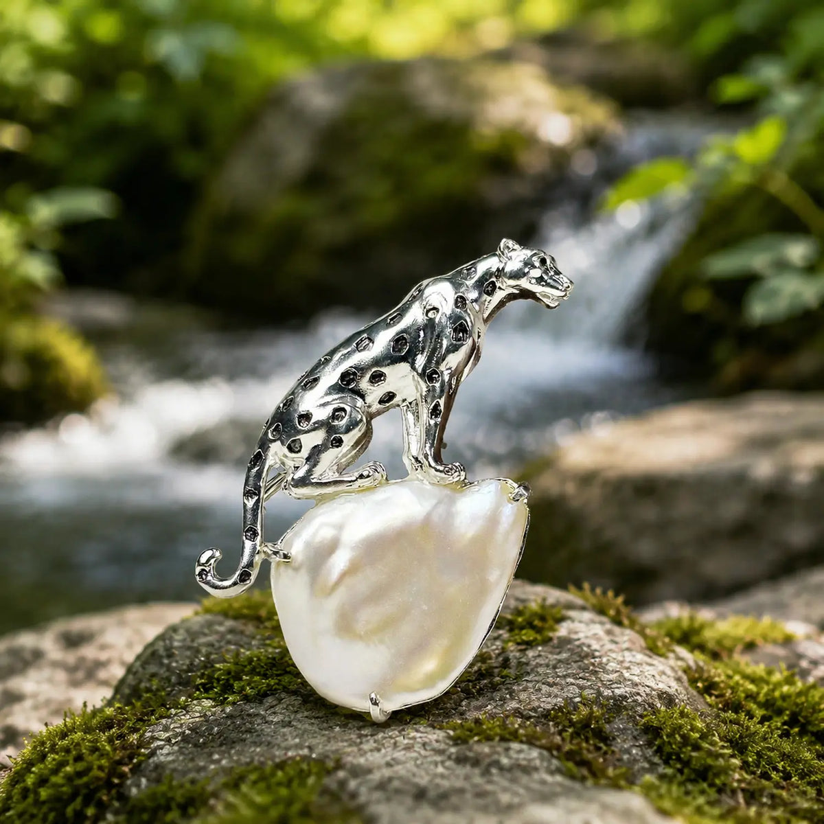 baroque pearl crouching leopard silver brooch in a nature-inspired styling photo