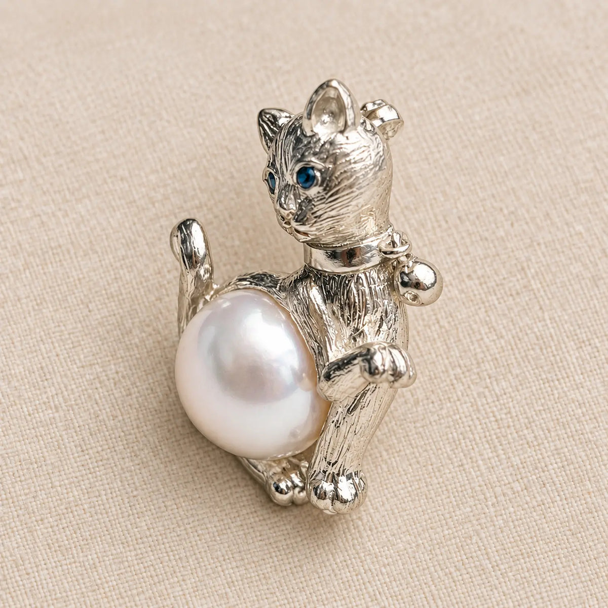 Paw-Raised Cat Convertible Brooch Pendant with Freshwater Pearl Belly