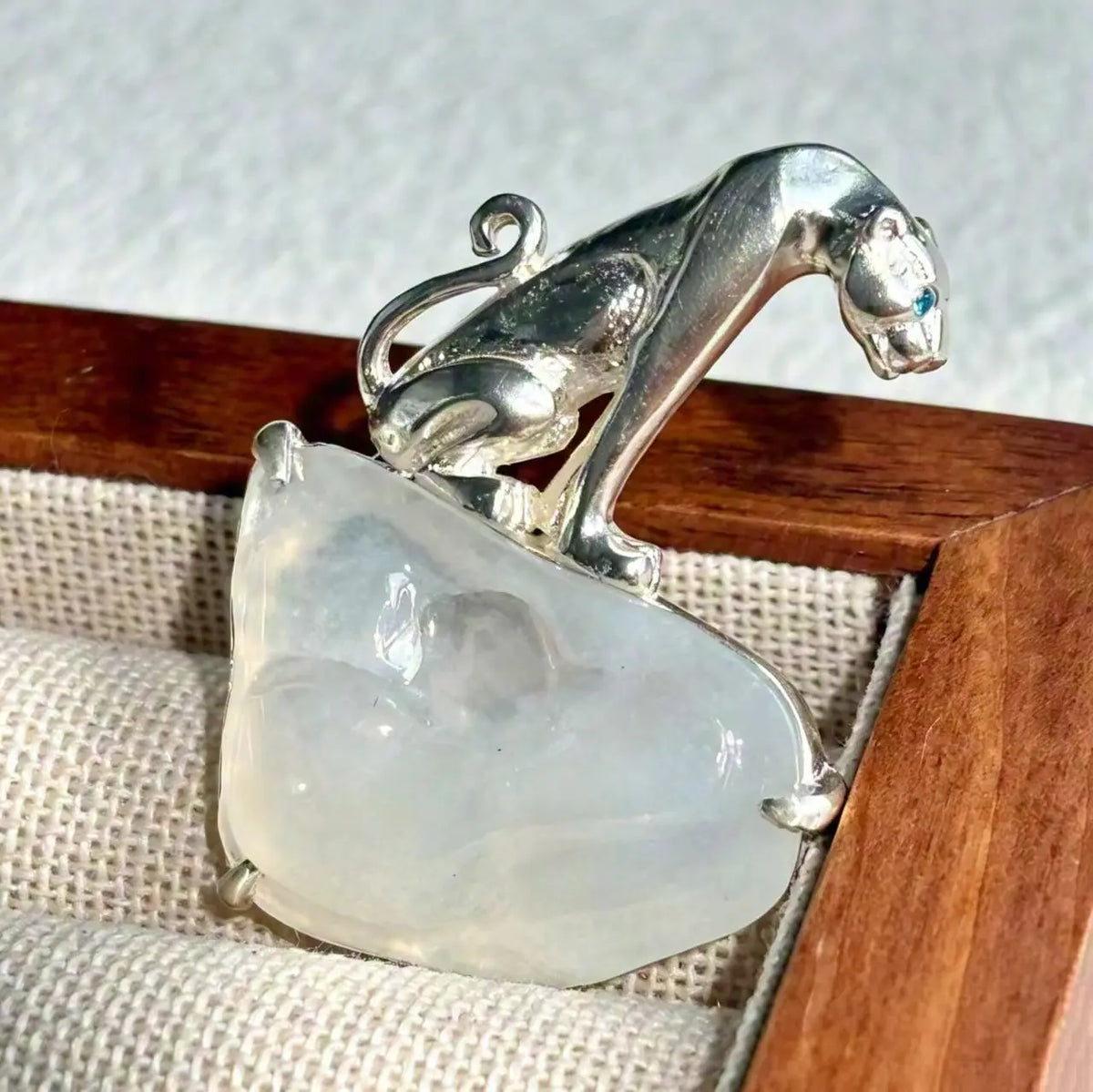 Unique natural green jadeite regal leopard brooch for women — artisan styling detail