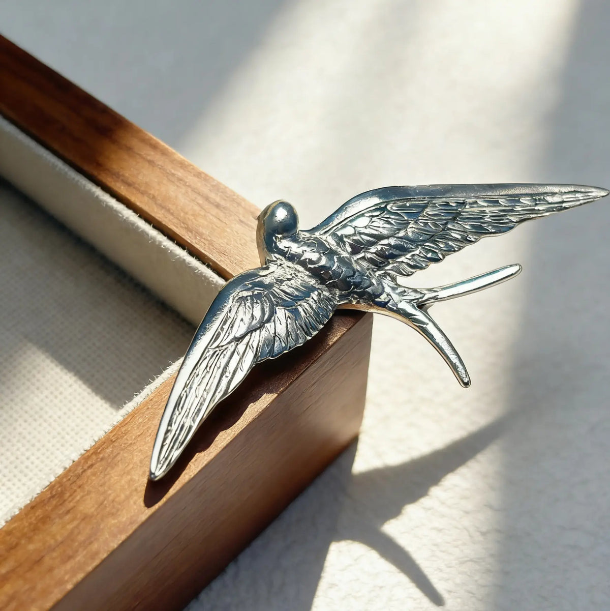 Handmade brooch for women — sterling silver flying swallow silver brooch styling photo