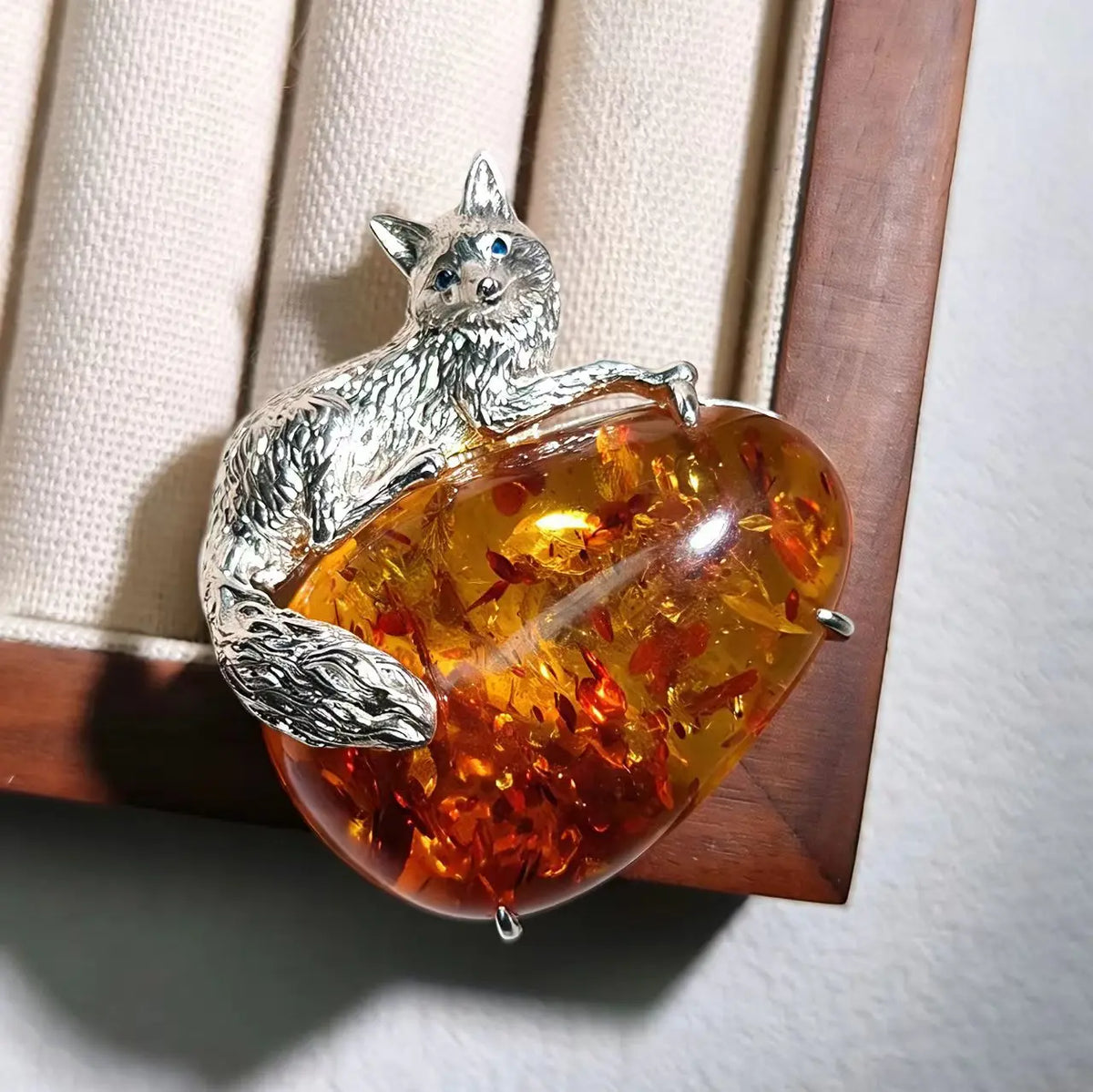 Natural stone pendant with natural amber — resting fox convertible silver brooch