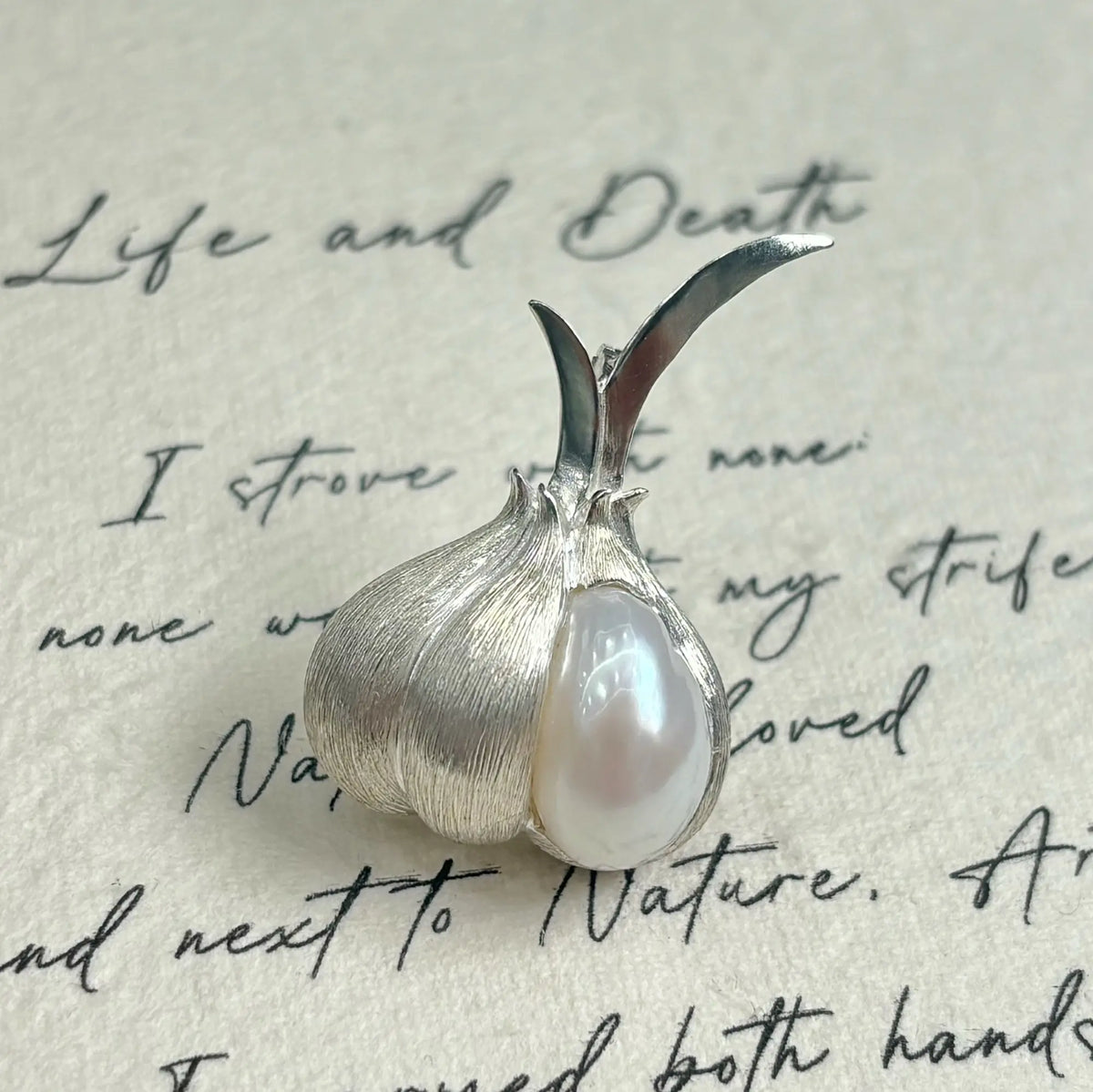 2-in-1 peeled garlic brooch and necklace pendant in S925 sterling silver