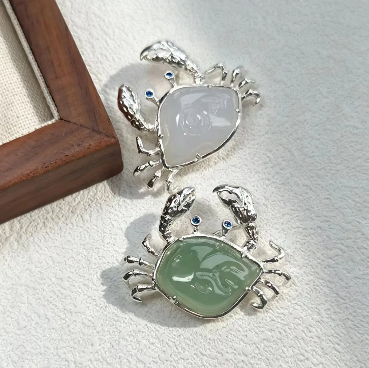 2-in-1 spread-claw crab brooch and necklace pendant in S925 sterling silver