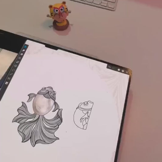 Product video: handmade silver fan-tail goldfish brooch and convertible pendant
