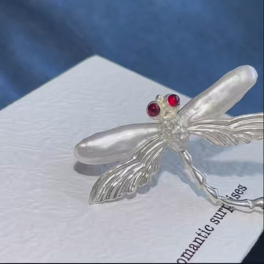 Product video: handmade silver hovering dragonfly brooch and convertible pendant