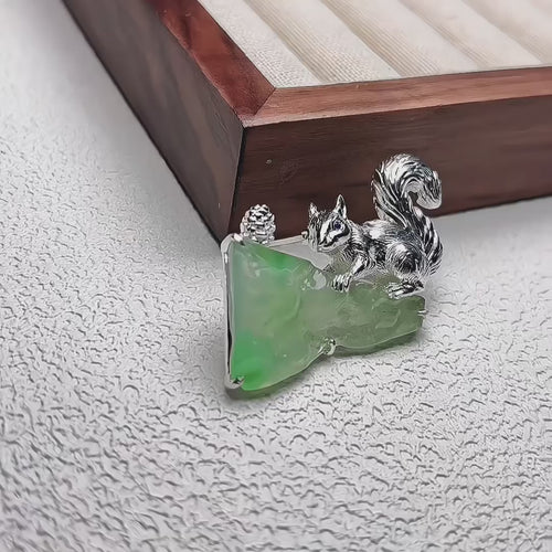 Product video: handmade silver gathering squirrel brooch and convertible pendant