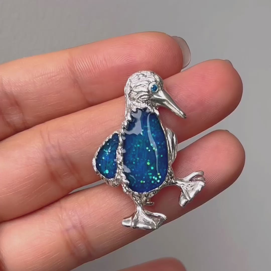 Product video: handmade silver waddling penguin brooch and convertible pendant