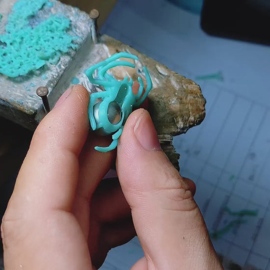 Product video: handmade silver creeping spider brooch and convertible pendant
